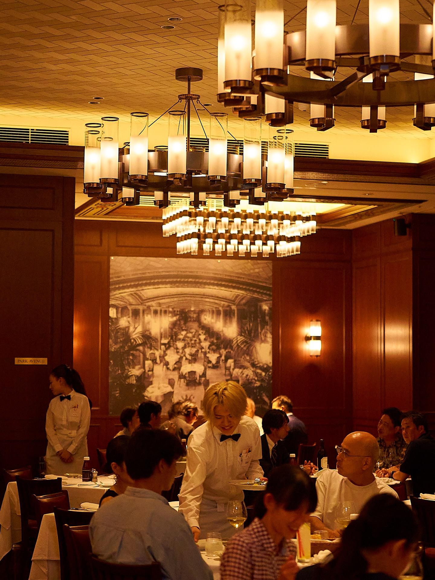 穏やかな空気に包まれた客席で、格別の時間を。